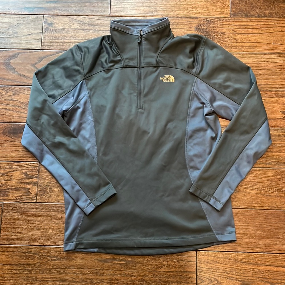 The North Face Quarter Zip Pullover Size M Mens Gray sweatshirt
